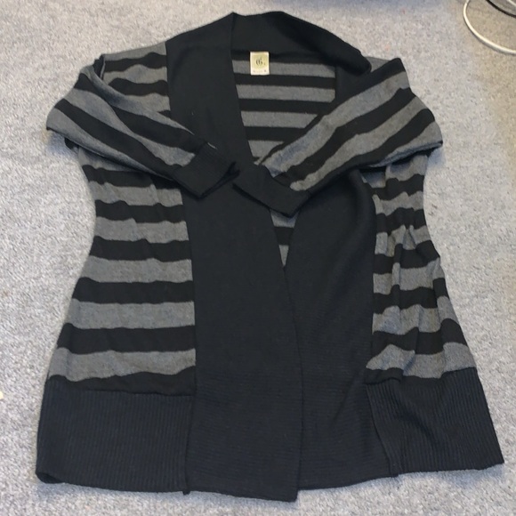 Cardigan with 3/4 sleeves. EUC - Picture 6 of 8